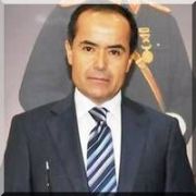 KİMİ TEMSİL ETTİĞİNİ BİLMEYEN VALİ!